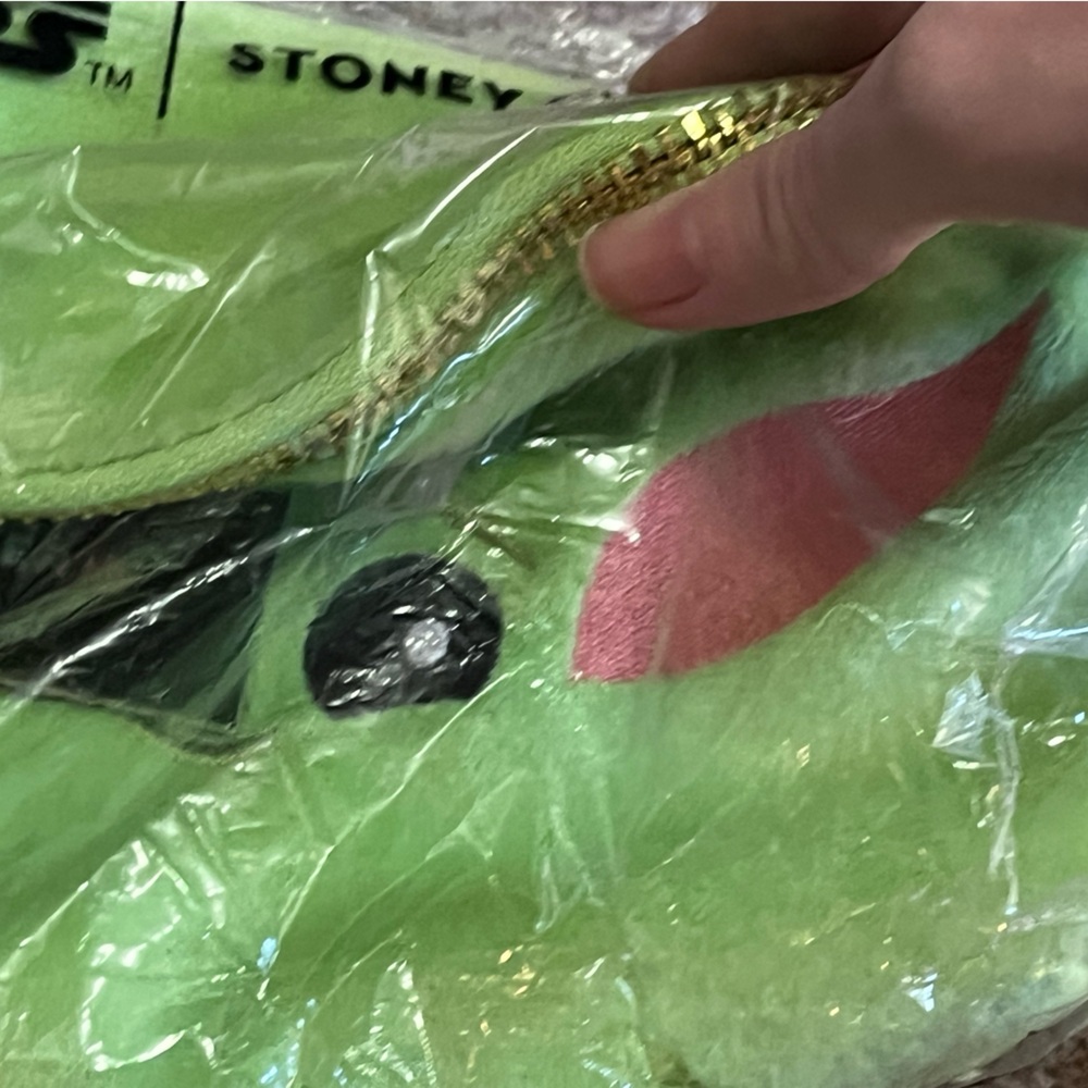 NWT STONEY CLOVER LANE x Star Wars™ Grogu™ Plush Fanny Pack - Picture 7 of 7